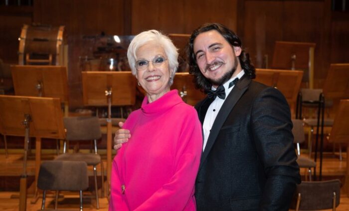 raina-kabaivanska-i-bozhidar-bozhkilov-feat-aleksandyr-bogdanov-tomsyn_700x700_fit_478b24840a