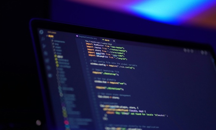 programming-unsplash_700x700_fit_478b24840a