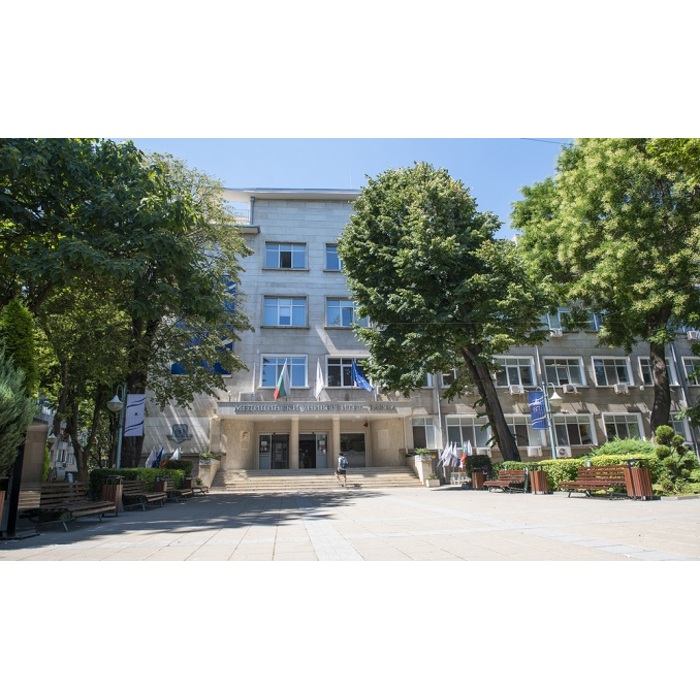 mu-varna-bta_700x700_pad_478b24840a