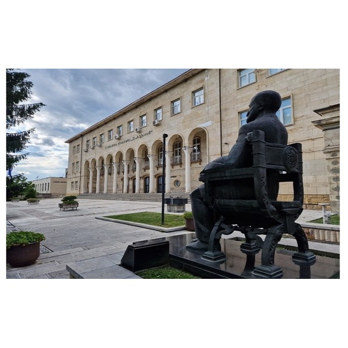 stopanska-akademia-bta_700x700_pad_478b24840a