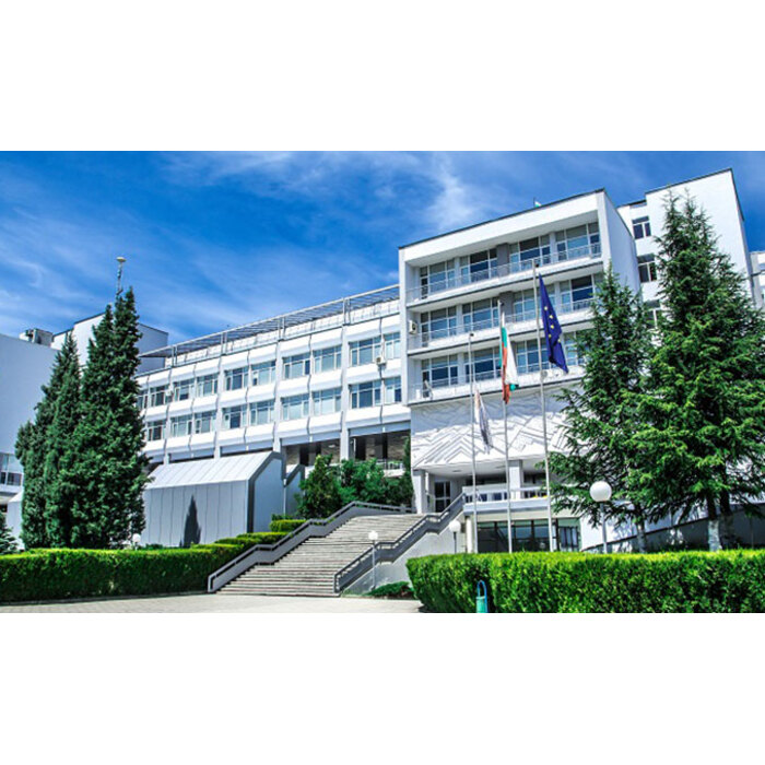 uzu-officialen-sait_700x700_pad_478b24840a