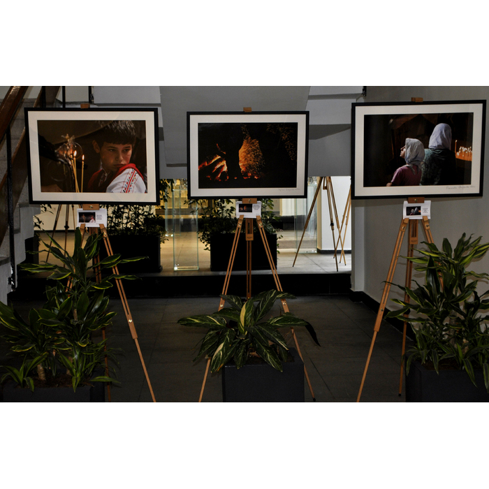 12_700x700_pad_478b24840a