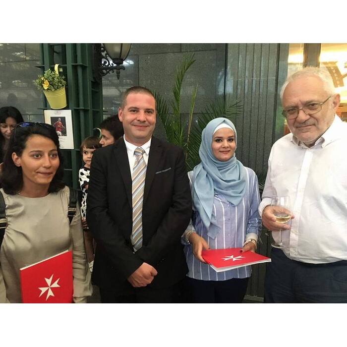 19437462-10155416138784663-1908863832472457846-n_700x700_pad_478b24840a