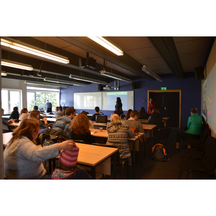 dsc-0002_700x700_pad_478b24840a