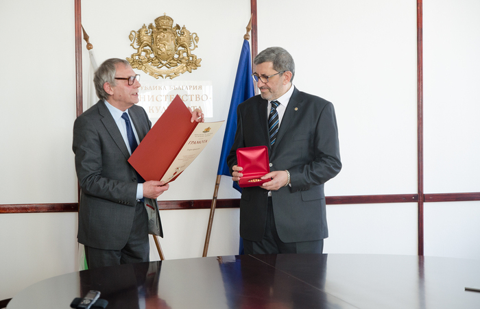 dsc-0135_700x700_fit_478b24840a