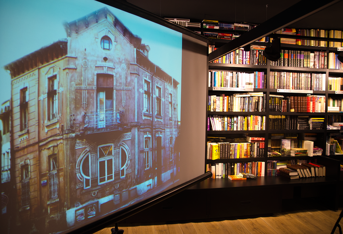 dsc-0010_700x700_fit_478b24840a