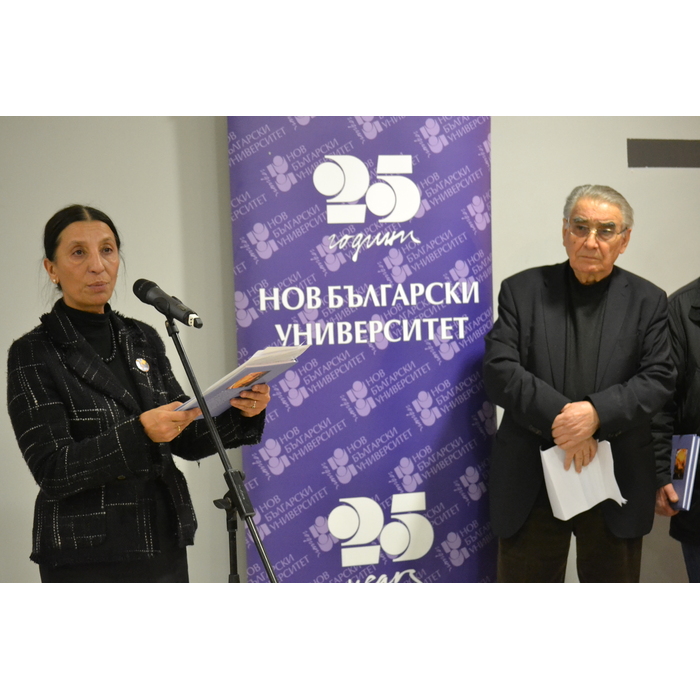 dsc-0021_700x700_pad_478b24840a