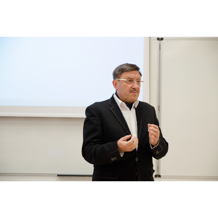 1_700x700_pad_478b24840a