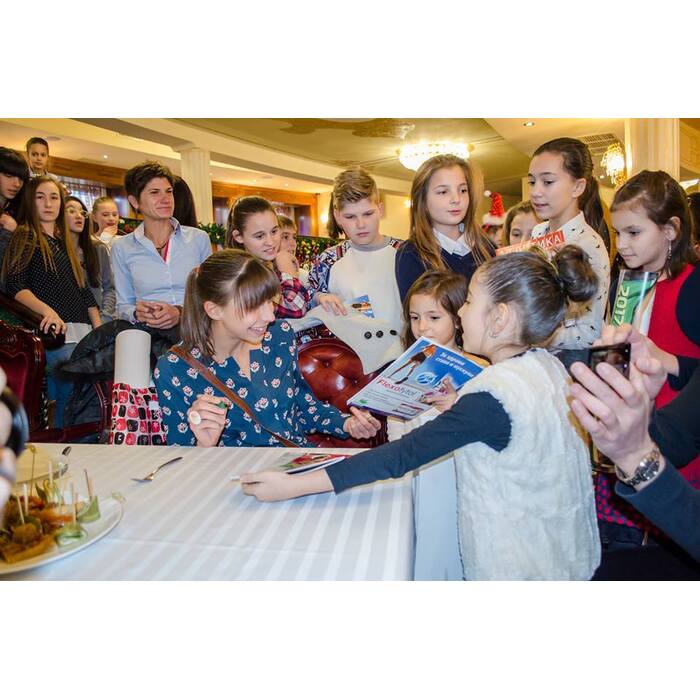 16215494-10209794298828301-200610804-n_700x700_pad_478b24840a