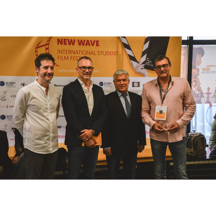 dsc-0880_700x700_pad_478b24840a