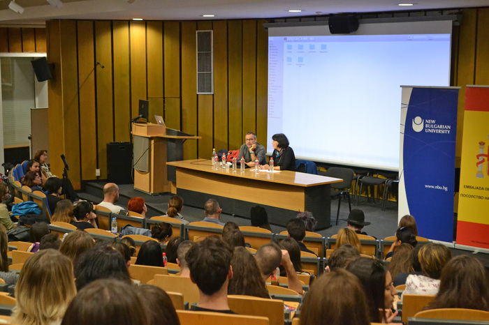 dsc-1209_700x700_fit_478b24840a