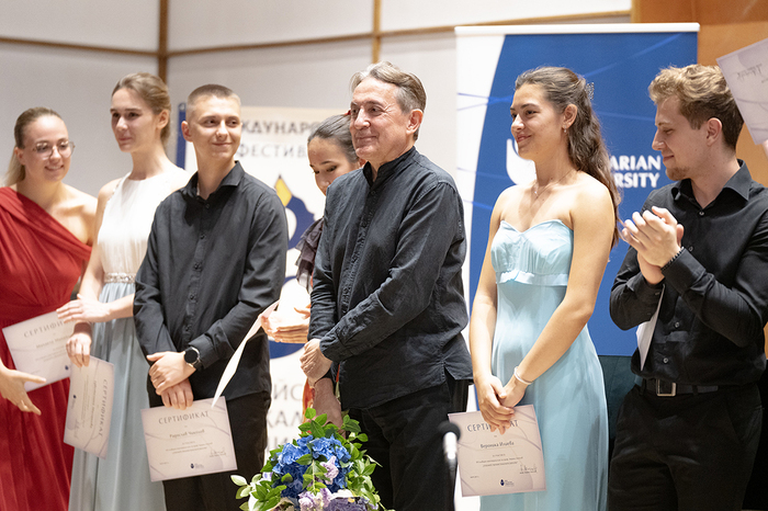 dsc-1069-copy_700x700_fit_478b24840a