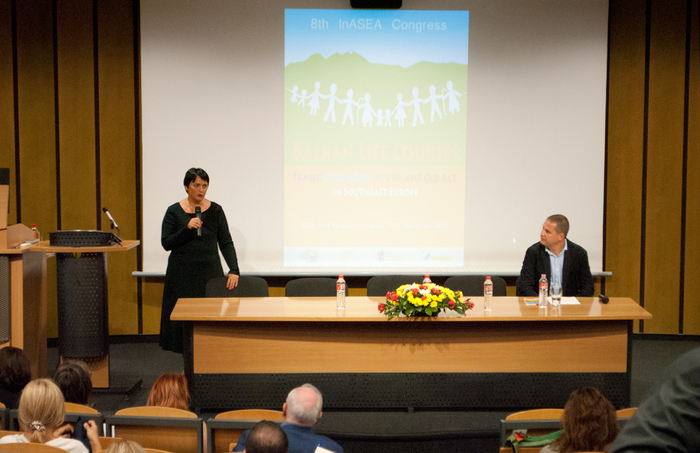 in-asea-01_700x700_fit_478b24840a