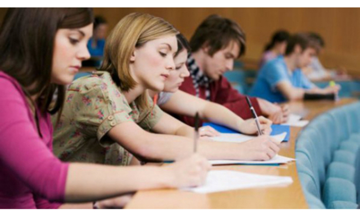 studenti_700x700_fit_478b24840a