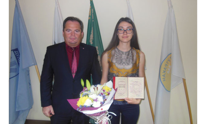 28_700x700_fit_478b24840a