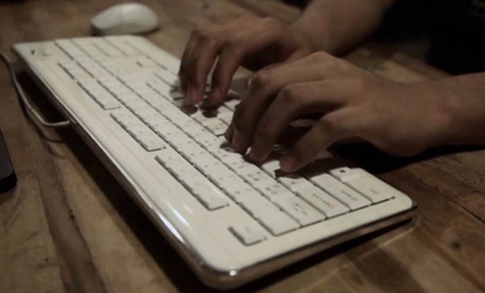 internet-troll-final_700x700_fit_478b24840a