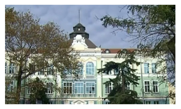universitetite_700x700_fit_478b24840a