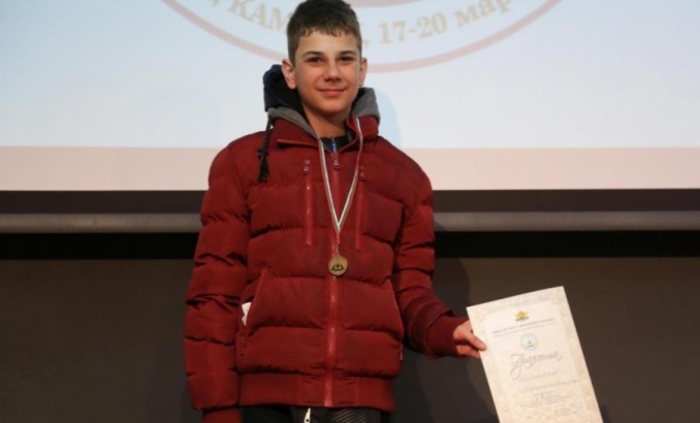 uchenik-ot-plovdiv_700x700_fit_478b24840a