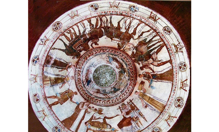 kazanluk-posreshta_700x700_fit_478b24840a