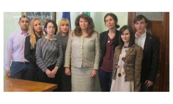 stajanti-v-komisiqta_700x700_fit_478b24840a