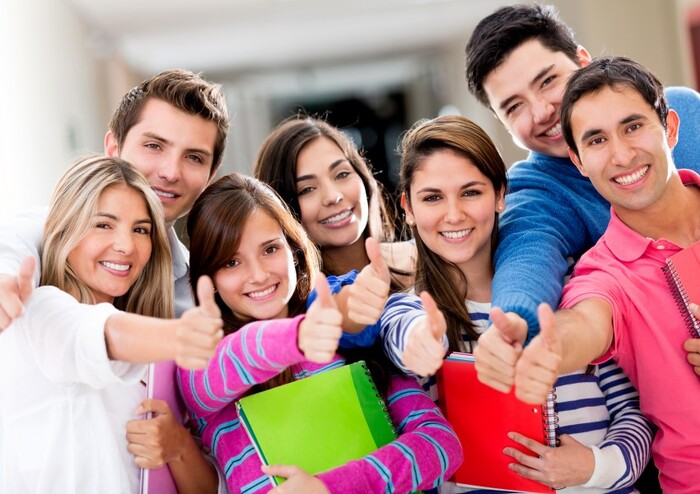 studenti-izbraha_700x700_fit_478b24840a