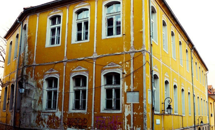 zultoto_700x700_fit_478b24840a