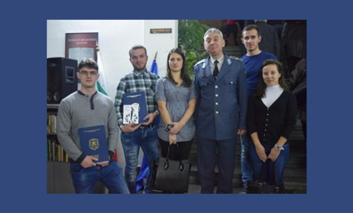 studenti-po-geografiq_700x700_fit_478b24840a