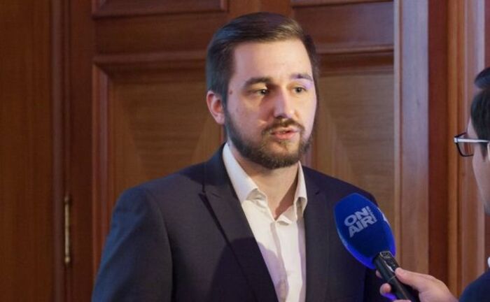 aleksandur-krustev_700x700_fit_478b24840a
