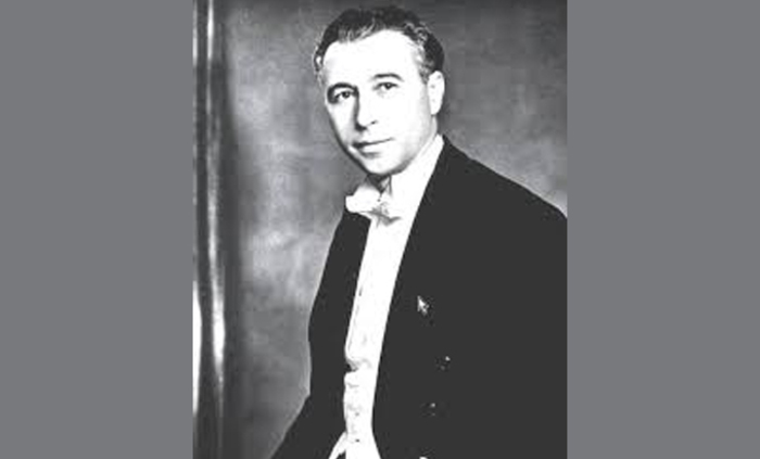 manolov_700x700_fit_478b24840a