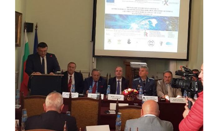 cetiri_700x700_fit_478b24840a