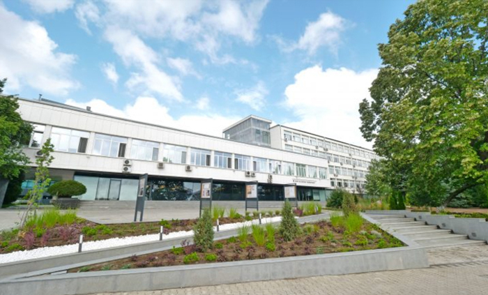 nbu_700x700_fit_478b24840a