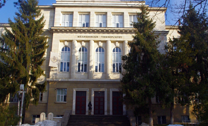 mu-pleven-credo-web_700x700_fit_478b24840a