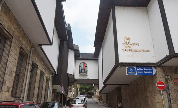 kandidatstudentska-radiovelikotarnovo-com_700x700_fit_478b24840a
