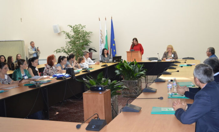 ucheni-ot-9-dyrjavi_700x700_fit_478b24840a