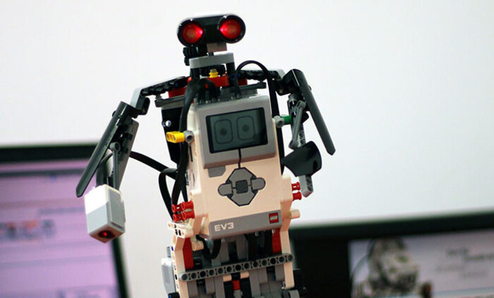 lego-robots-robotika-bg_700x700_fit_478b24840a