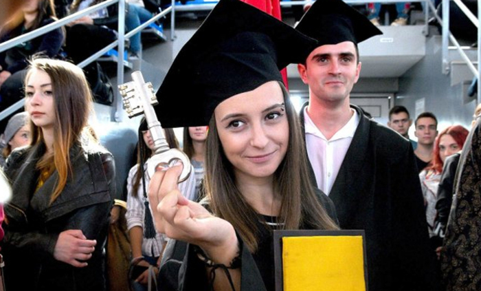 studenti-vishisti-marica_700x700_fit_478b24840a