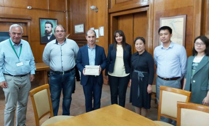 pekinskiqt-universitet_700x700_fit_478b24840a