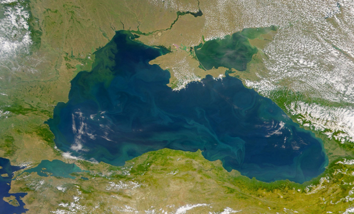 cherno-more-wikipedia_700x700_fit_478b24840a