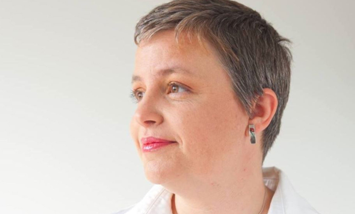 justine-toms-radio-svobodna-evropa_700x700_fit_478b24840a