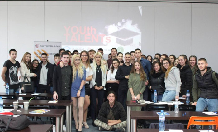 studenti-podkrepqt_700x700_fit_478b24840a