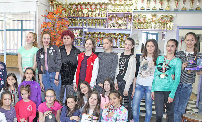 petra-i-balet-tangra-haskovo-info_700x700_fit_478b24840a