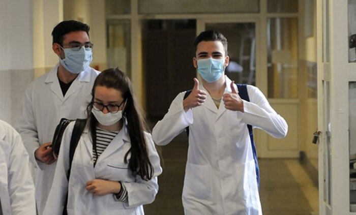 studenti-medici-24-chasa_700x700_fit_478b24840a