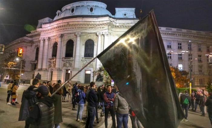 otnovo-stud-protest_700x700_fit_478b24840a