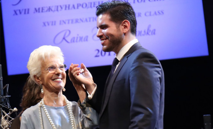 raina-2_700x700_fit_478b24840a