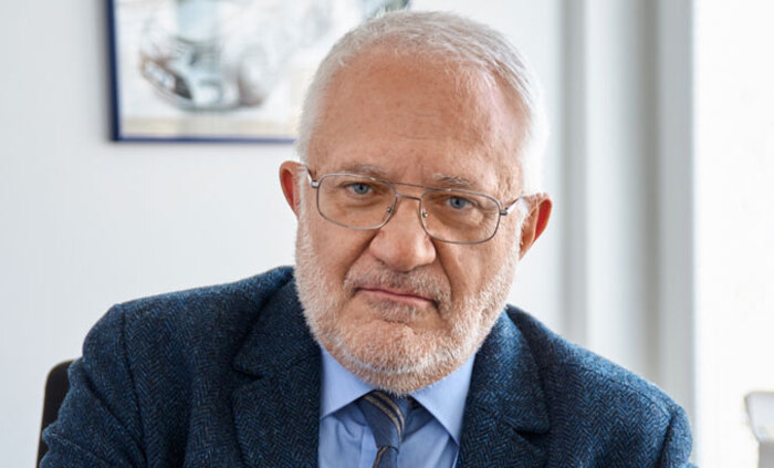 antoni-slavinski-nbu_700x700_fit_478b24840a
