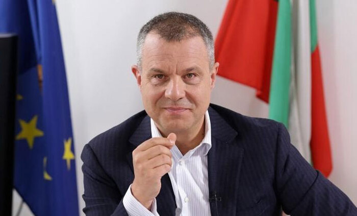 emil-koshlukov-bnt_700x700_fit_478b24840a