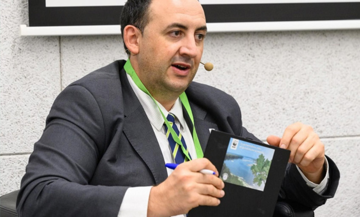 georgi-stefanov-wwf-dir-bg_700x700_fit_478b24840a