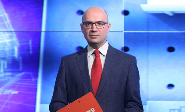 hristo-nikolov-bloomberg-tv_700x700_fit_478b24840a