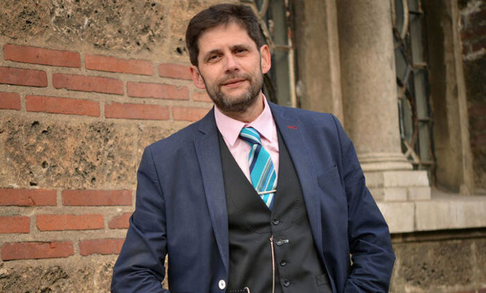 kristian-takov-v-capital_700x700_fit_478b24840a