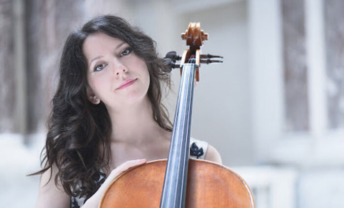 lilqna-kehaiova-jazz-fm_700x700_fit_478b24840a